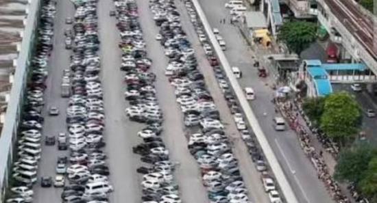 TikTok Hero Solving Bangkok’s Parking Nightmare